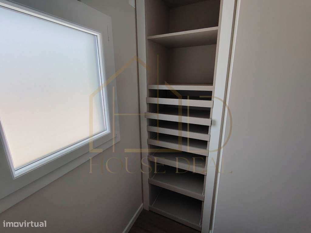 Magnífica Moradia T4 com Garagem e Piscina. Vendas de Azeitão-46