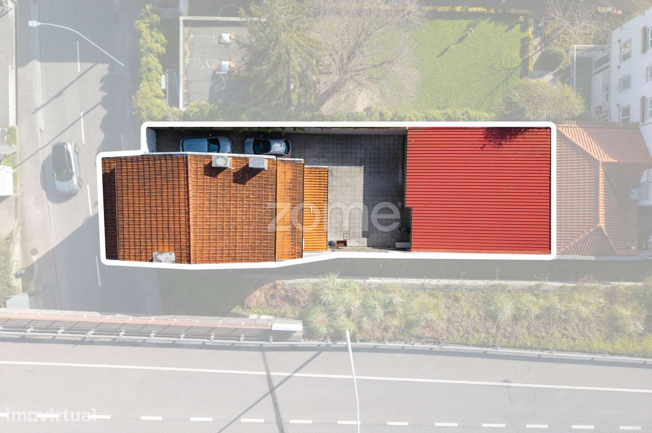 Moradia independente T8 | Espaço Exterior e Versatilidade | Porto - Grande imagem: 4/48