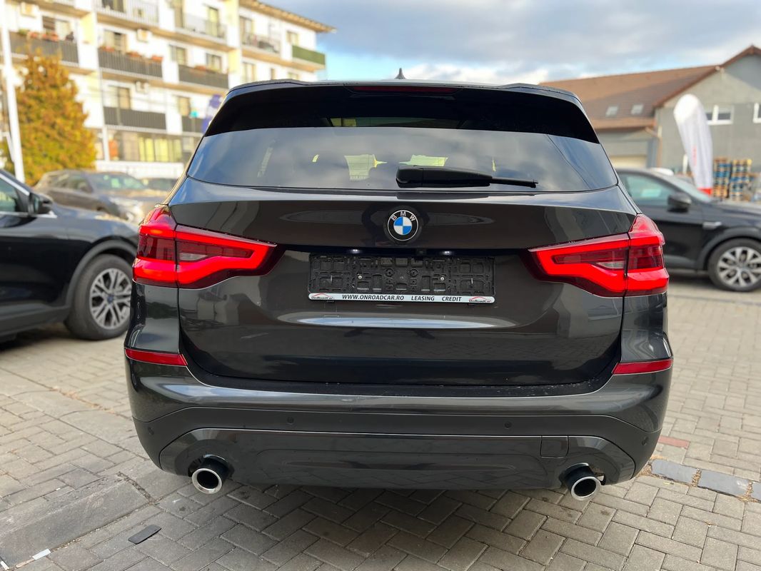 BMW X3 xDrive30e AT PHEV - 27