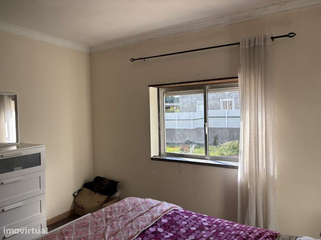 Vendese Quinta com Casa T4, Adega, Lagar e Terreno com Árvores de F...-24