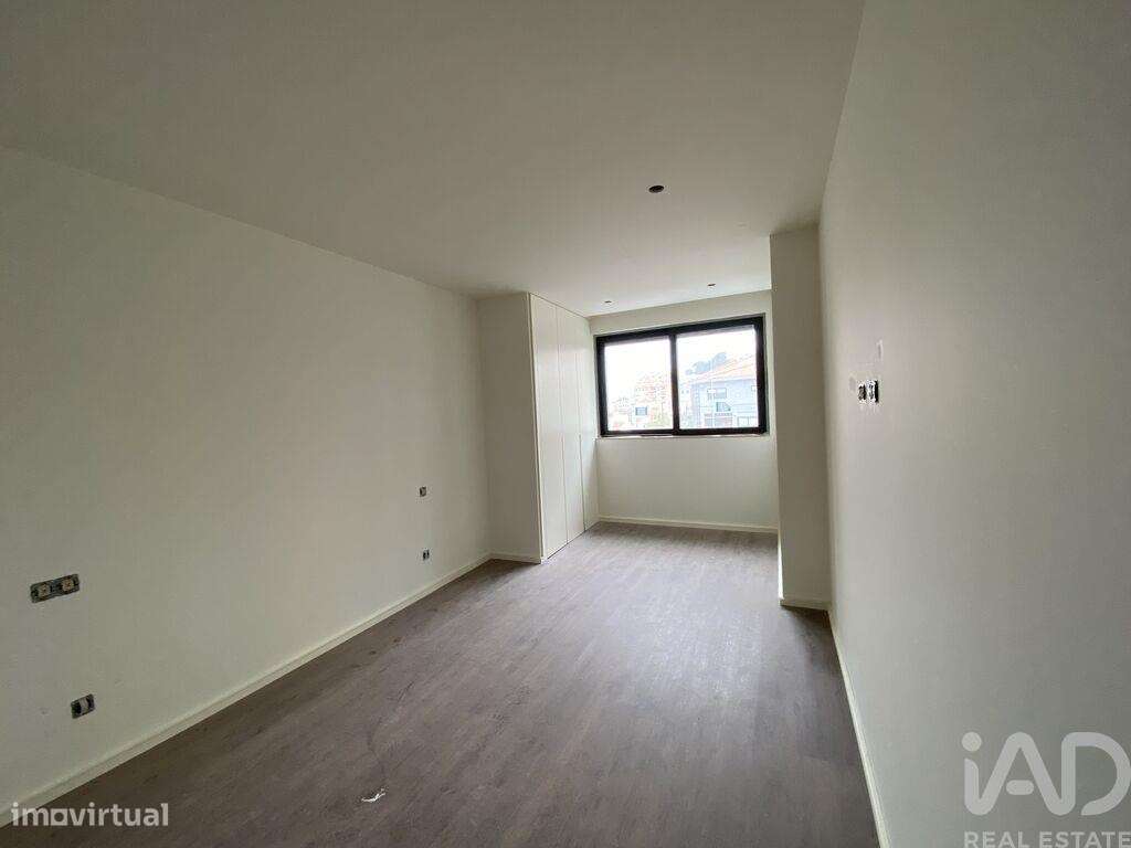 Apartamento T3 em Mafamude e Vilar do Paraíso de 142,00 m2 - Grande imagem: 5/18