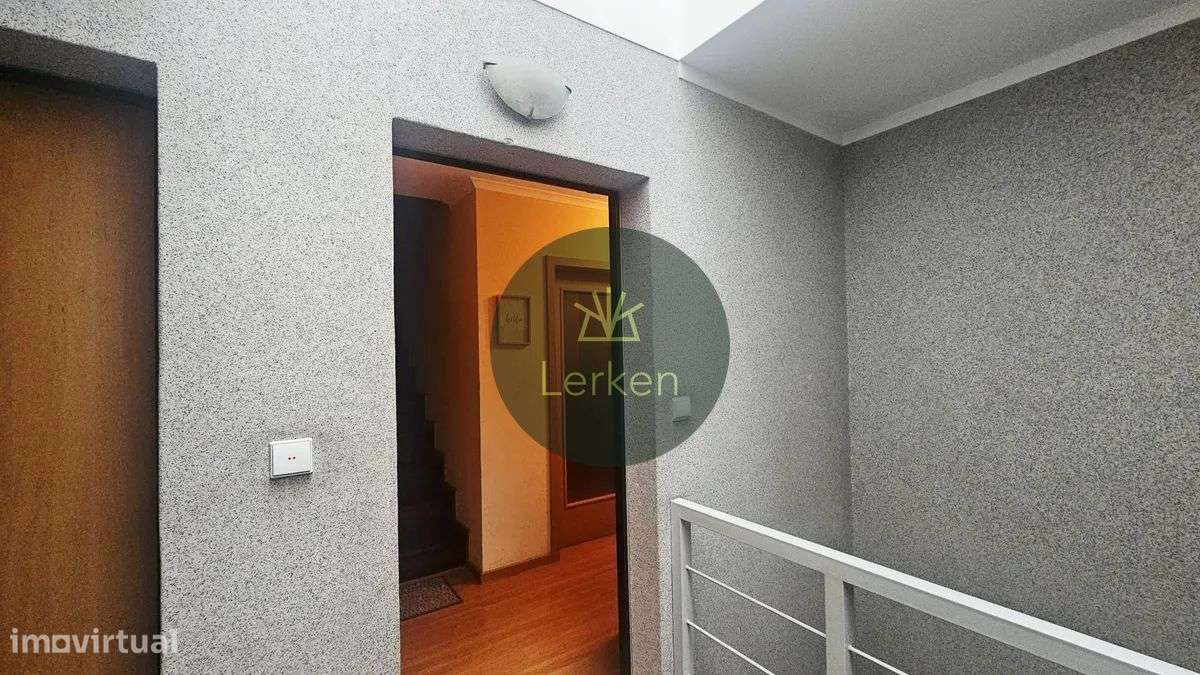 T4 Duplex Mobilado | V. N. de Famalicão | 280.000€-27