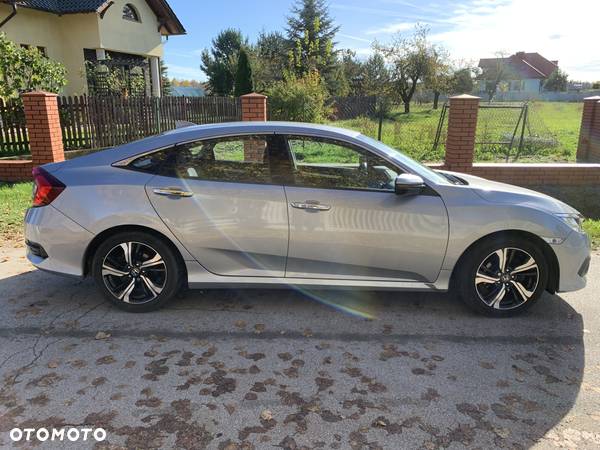 Honda Civic 1.5 T Elegance - 3