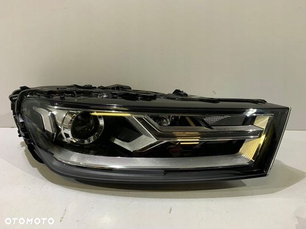Reflektor Audi Q7 4M LED - Prawa 12712 - 1
