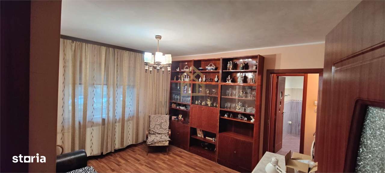Apartament cu 2 camere la parter, zona Dambovita-0