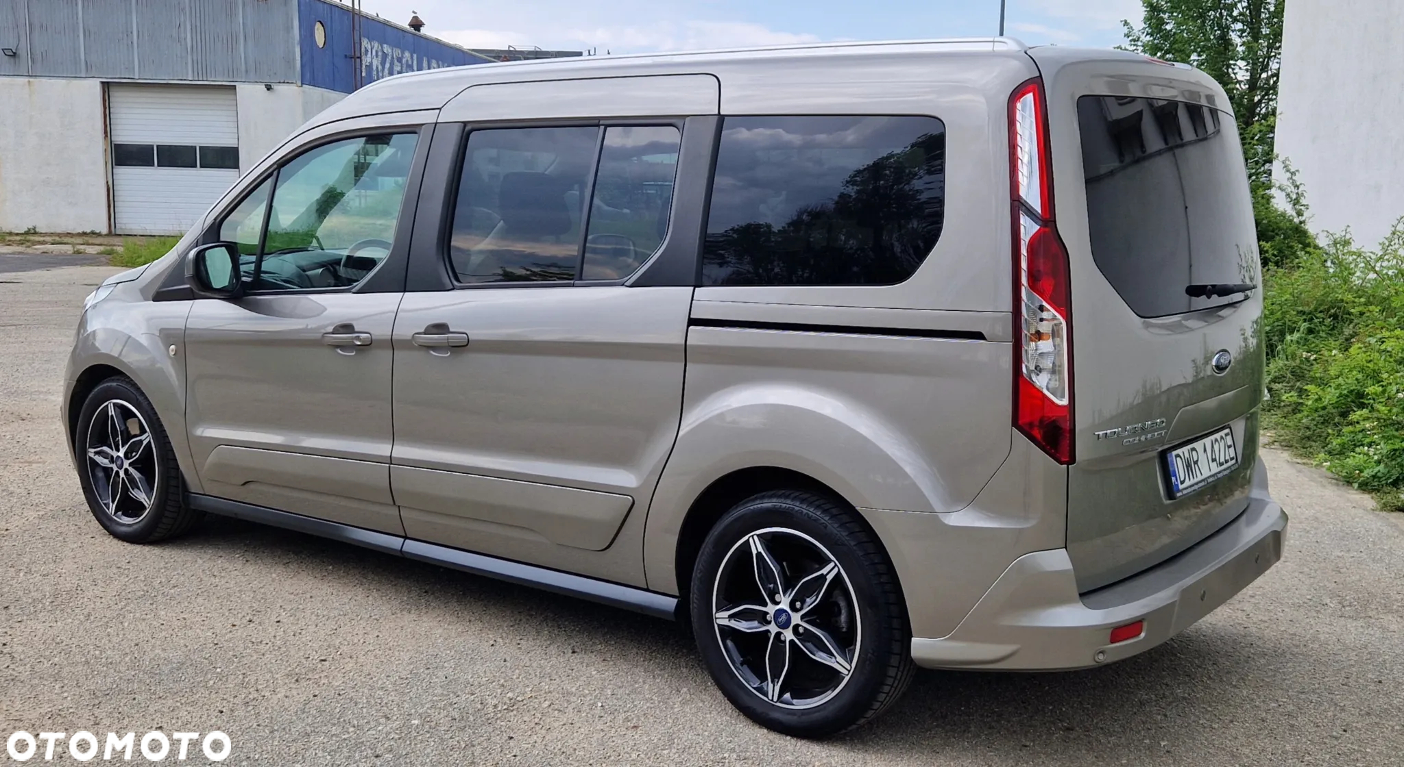 Ford Tourneo Connect Grand - 10