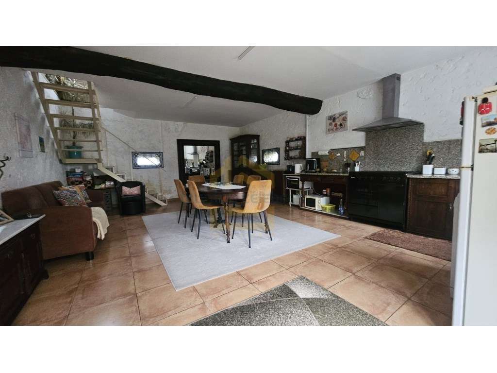 Moradia Rústica em Pedra T4 com Terreno - Póvoa de Varzim-33