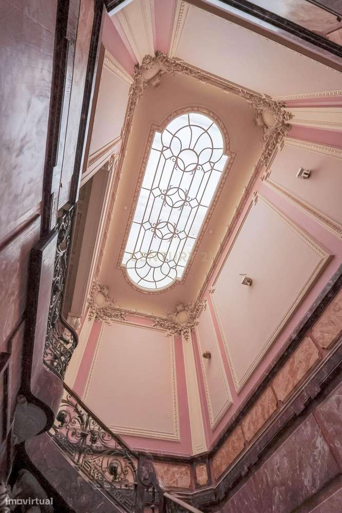 T1 no Palácio Bijou centro histórico do Porto com lugar de garagem - Grande imagem: 5/31