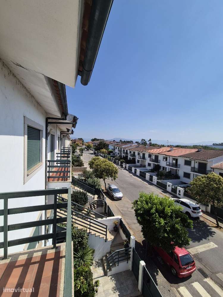 Moradia T4 a 5 min do centro - Grande imagem: 2/35