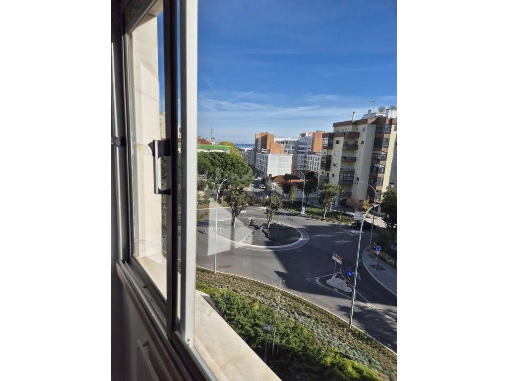 Apartamento T3 com vista esplendorosa-22