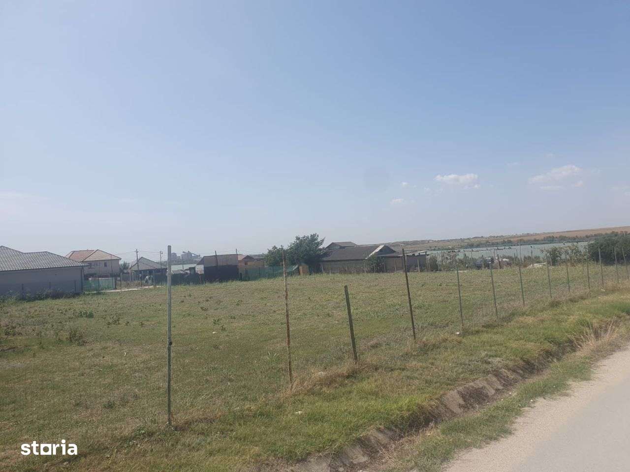 Vand 2500m2 teren intravilan Corbu, cu vedere la lac! - Imagine principală: 4/8