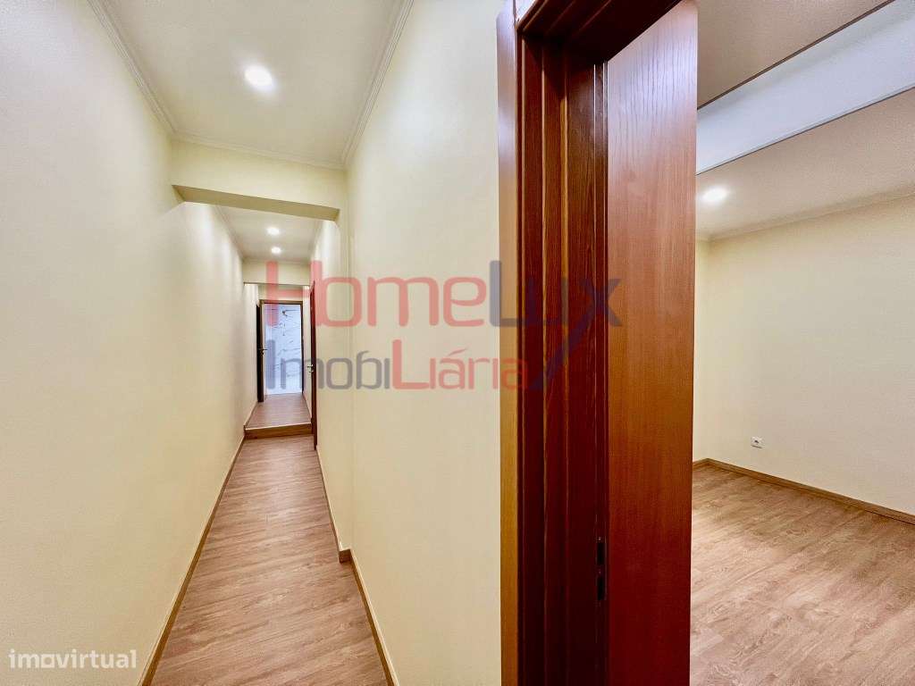 Moradia T4+1 em São Roque-4