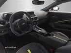 Aston Martin V8 Vantage Standard - 10