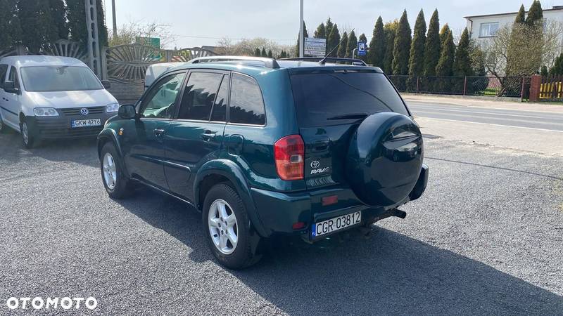 Toyota RAV4 2.0 D-4D 4x4 - 29