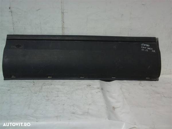 Bandou lateral dreapta dupa axa spate Iveco Daily An 2006 2007 2008 2009 2010 2011 2012 cod 50409969 - 2