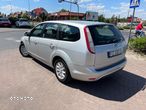 Ford Focus 1.6 16V Style+ - 4