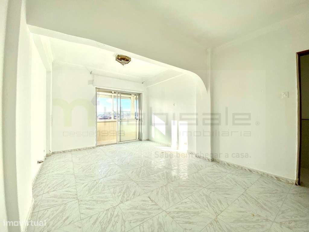 Apartamento T2 com 2 varandas - Grande imagem: 4/24