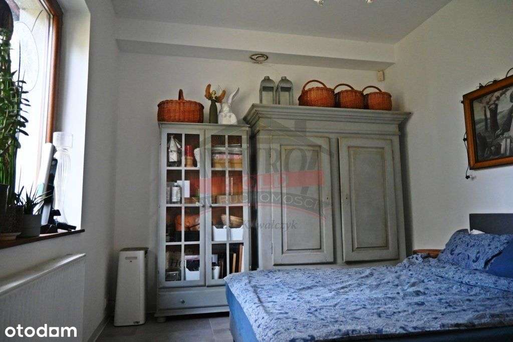 Chrząstowice - Przestronny dom z pięknym ogrodem-9