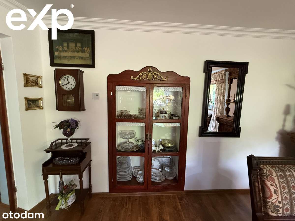 Willa z 2 garażami, stawem na dużej działce - Pełny obrazek: 5/20