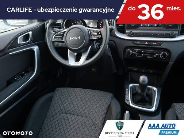 Kia Ceed - 8