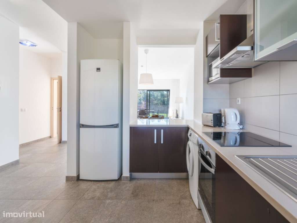 Apartamento T2 localizado no Algarve Race Resort, Portimão-5