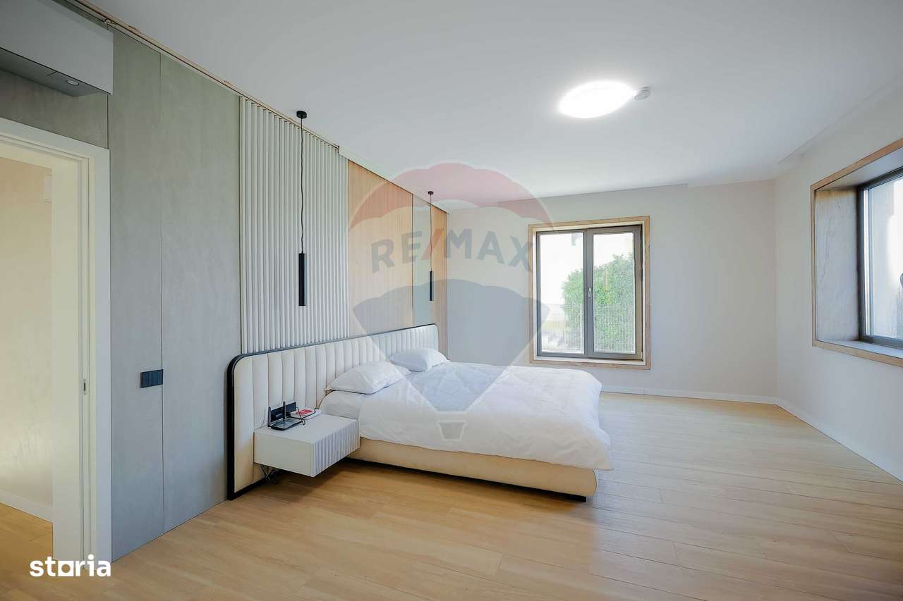 De vânzare Vilă cu 8 camere în Sânmartin, 290 mp util, teren 1100 mp-9