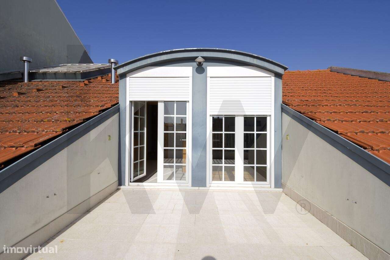 Cobertura | T2 |  terraço com 25m2 | Campo de Ourique - Grande imagem: 2/33