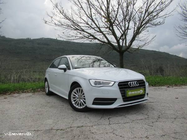 Audi A3 Sportback 1.6 TDi Attraction Ultra - 14