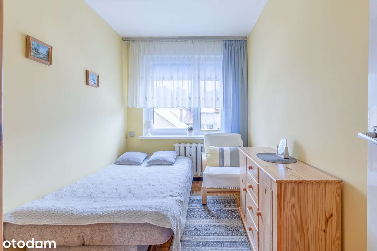 Czteropokojowe z balkonem, 4 min od plaży.-5