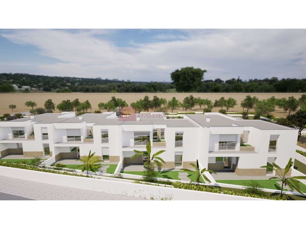Moradia T4 Exclusiva em Condomínio Privado com Piscina | Junto a Mafra-30