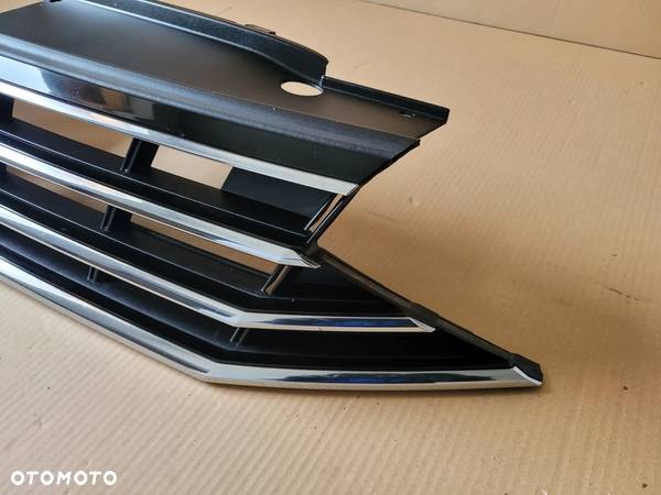 GRILL ATRAPA VW PASSAT B8 LIFT 3G0853653K - 11