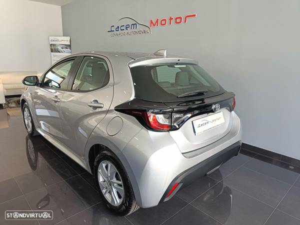 Toyota Yaris 1.0 VVT-i Comfort Plus - 2