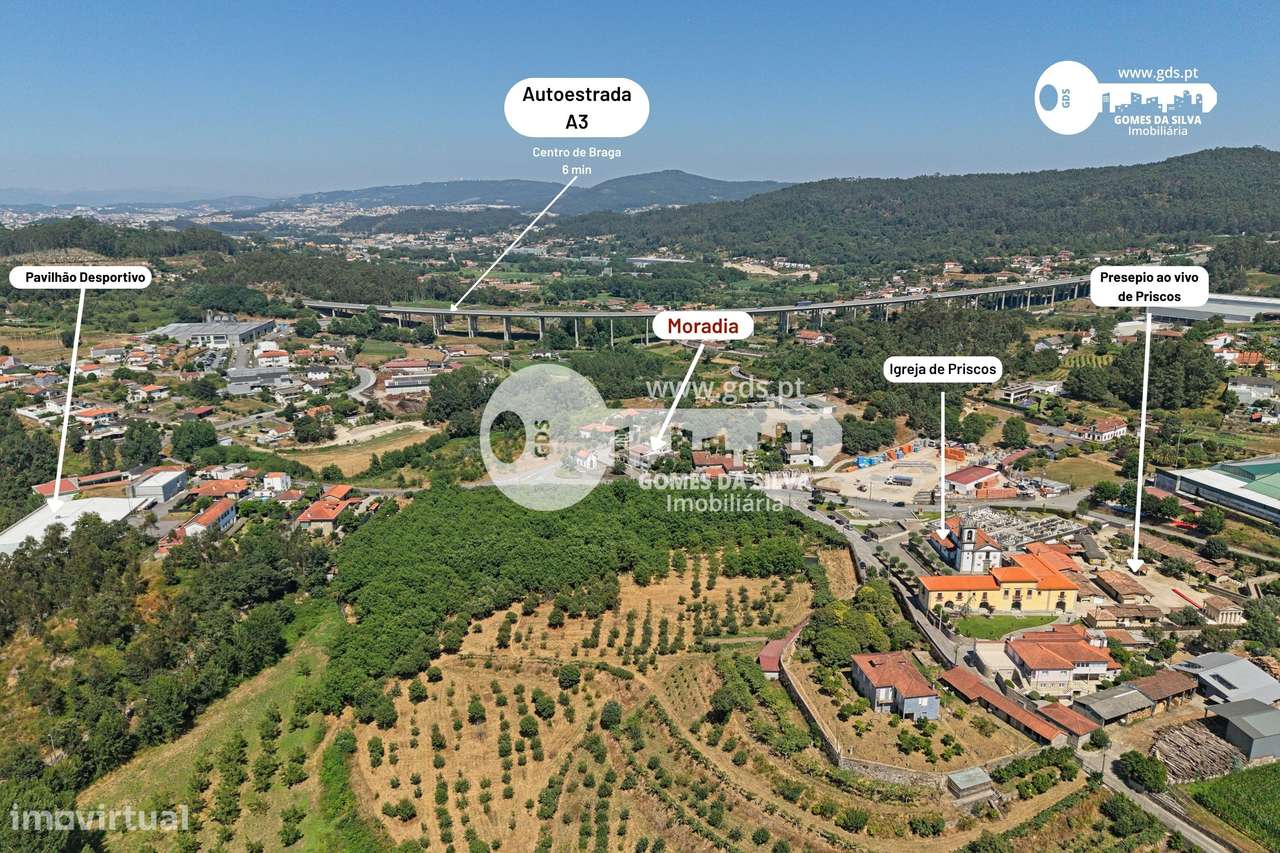 Moradia T3+1 com Espaços Comerciais – Ideal para Viver e Investir-8