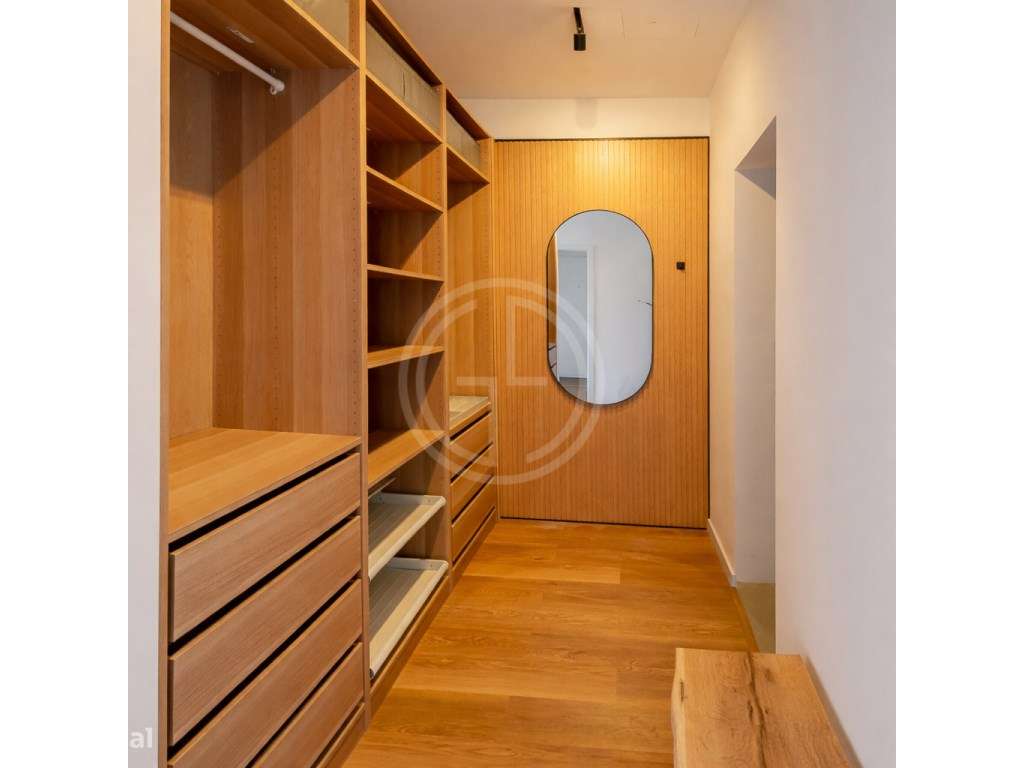 Apartamento T3 Renovado localizado em Loulé-8