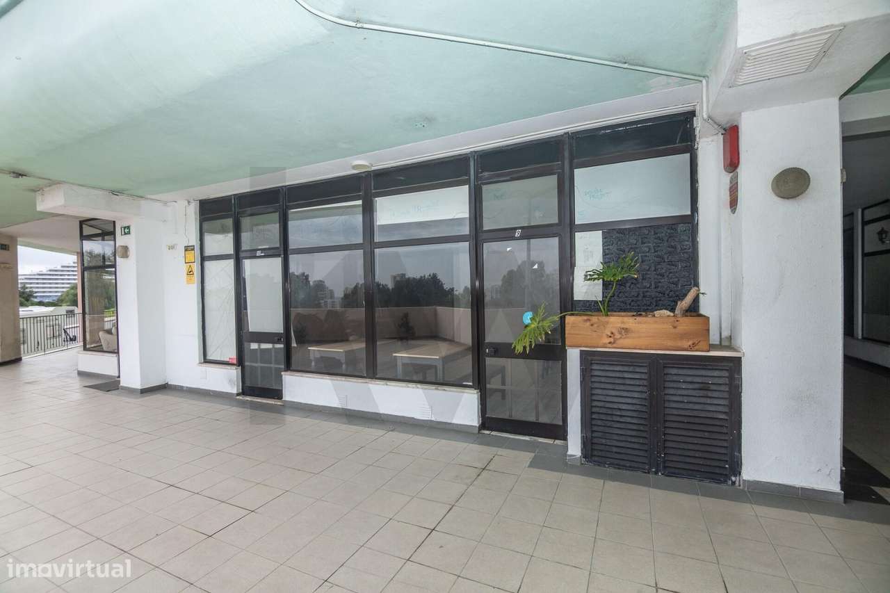 Loja - Snack Bar com esplanada para venda em Portimão-17