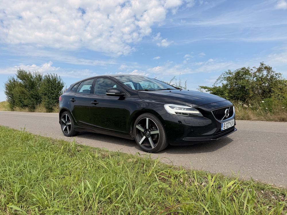 Volvo V40 II [2012 - Prezent] D2 Momentum 2017