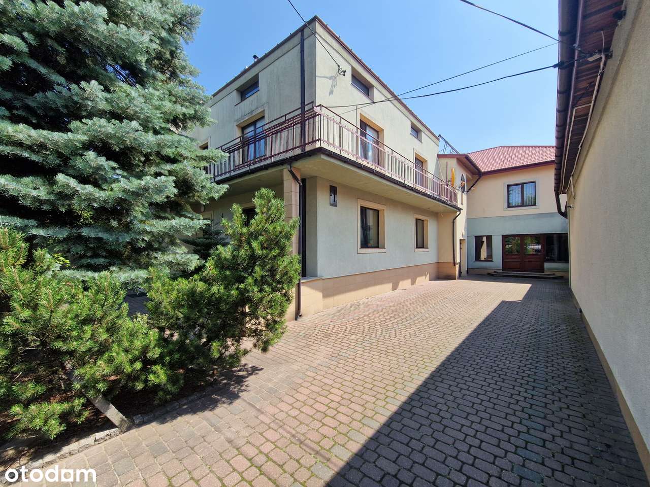 Dom z budynkami  usługowo produkcyjnymi!!-0