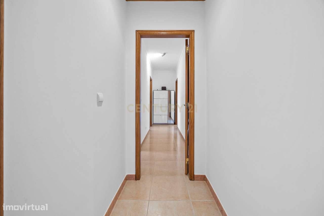 Apartamento T2 Atalaia-9