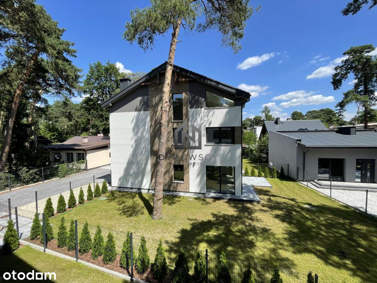 Dom klasy premium Józefów Nowoczesny projekt-8