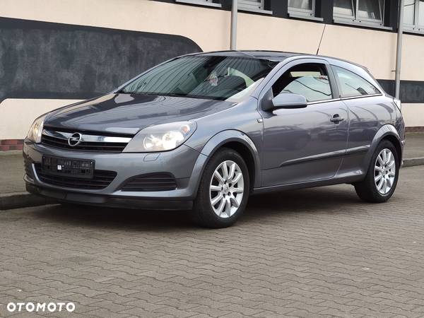 Opel Astra III GTC 1.9 CDTI Cosmo - 13