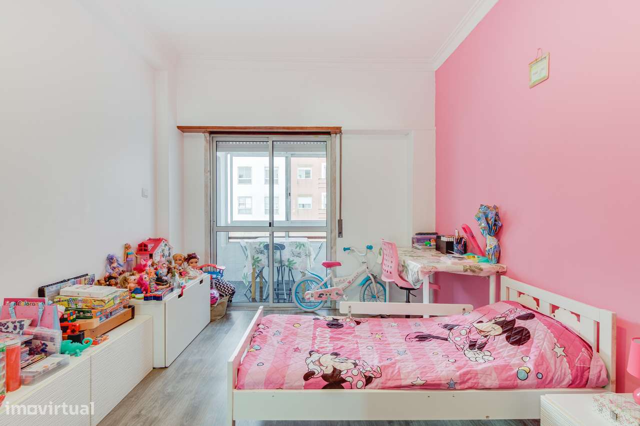 Apartamento T3 com 2 casas de banho em Agualva-14