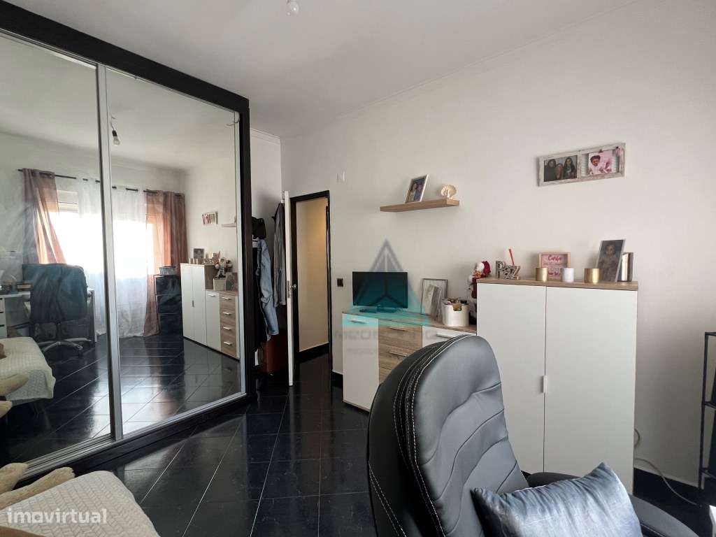 Apartamento T3 Paivas com melhoramentos 2º andar-20