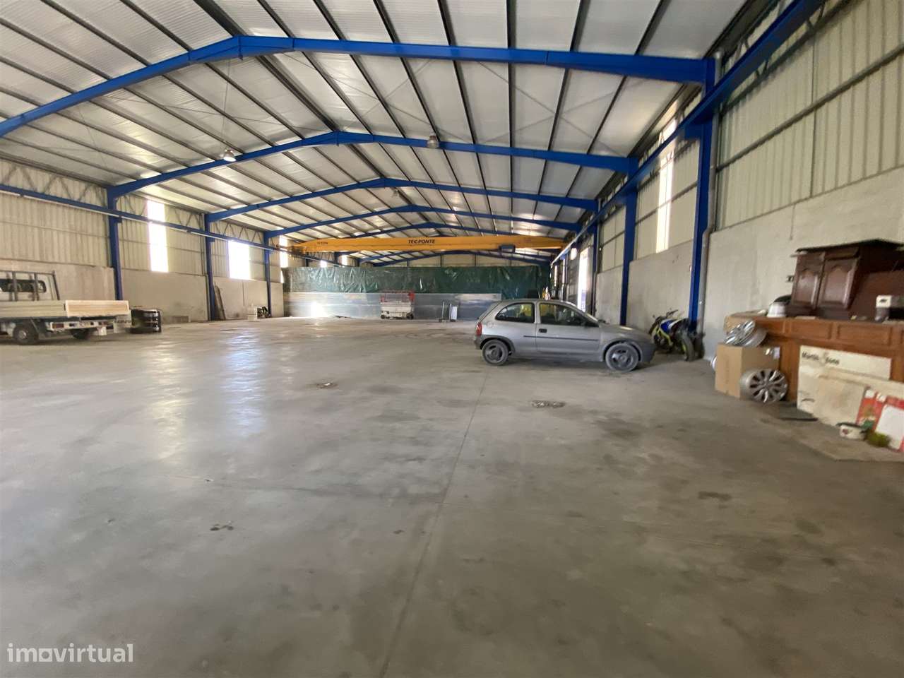 Armazém industrial / Parqueamento / Bairro / Ourém - Grande imagem: 4/17