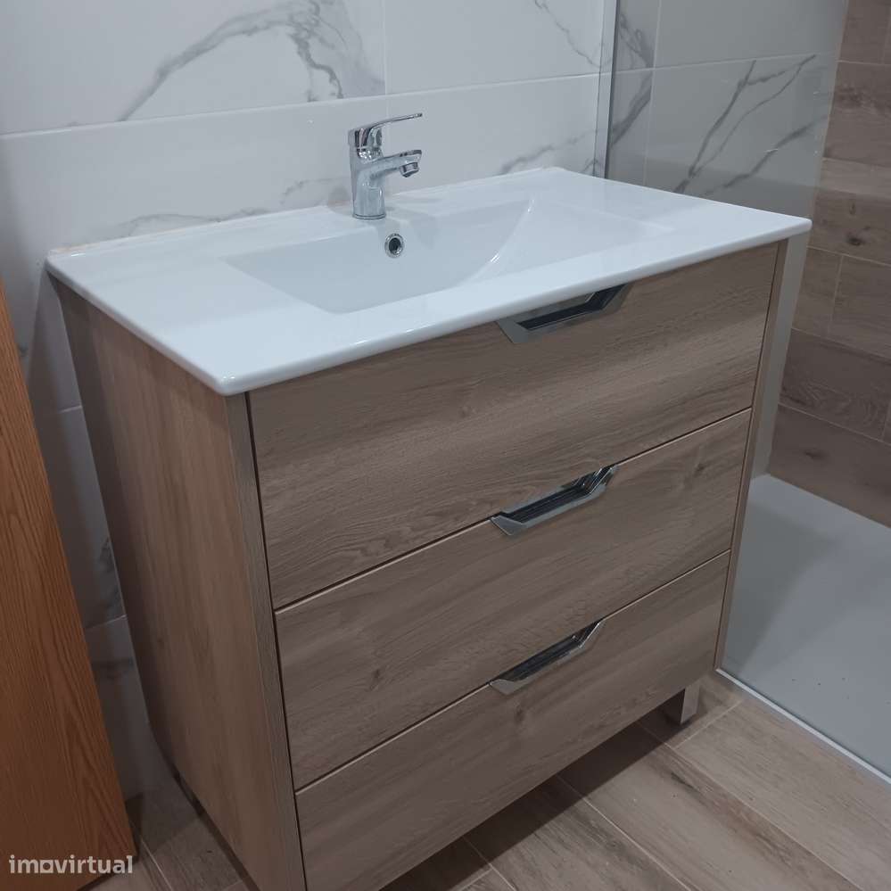Apartamento T3, TOTALMENTE  REMODELADO, SEIXAL-12