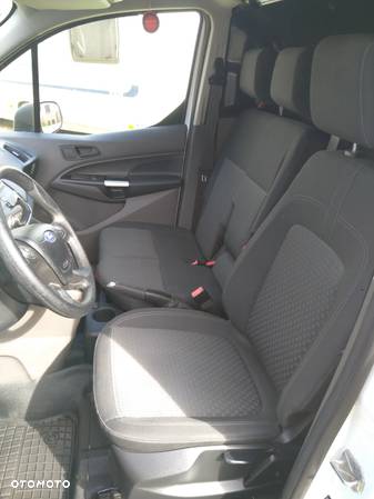 Ford Transit Connect - 21