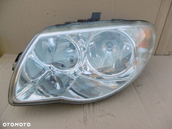 Lampa lewa CHRYSLER VOYAGER LIFT ZKW EUROPA - 1