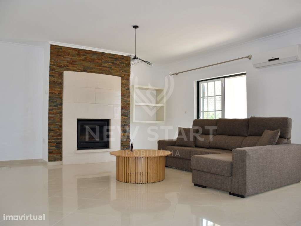 Excecional Moradia T5 com piscina, jardim e vista mar - Grande imagem: 5/37