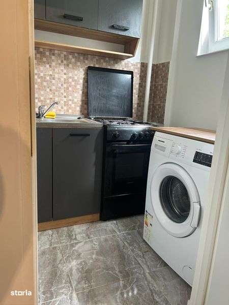 Inchiriez garsoniera - Imagine principală: 5/8