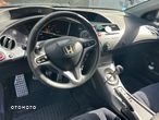 Honda Civic 1.8 Comfort - 18