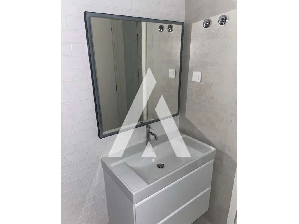 Apartamento T0, situado numa das zonas mais privilegiadas da cidade... - Grande imagem: 5/26